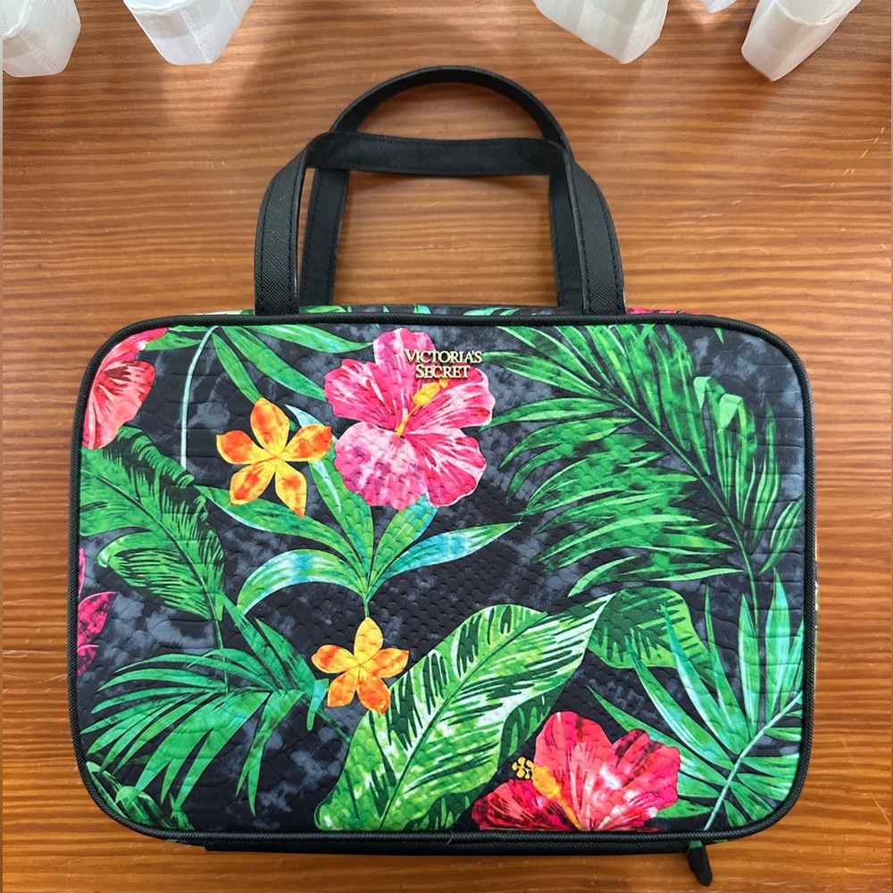 Victoria’s Secret Toiletry Make Up Travel Bag